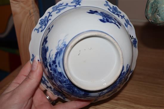 A Chinese blue and white kraak bowl, c.1640 and a 19th century Chinese blue and white bowl largest diameter 15.5cm